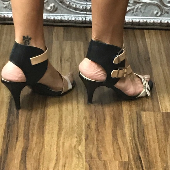 Guess Sandals - Picture 3 of 6